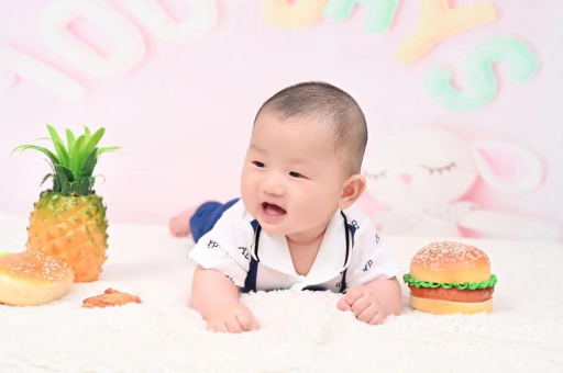 磐石宝宝在妈妈肚子里